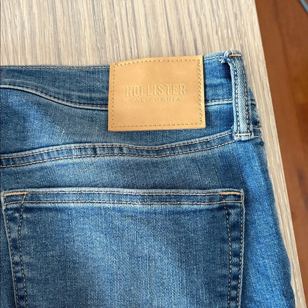 Hollister Skinny Jeans Men’s 33x32 Medium Wash Distressed Denim - Picture 6 of 8